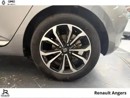 Photo 7 Renault Clio  1.6 E-Tech 145ch full hybrid Techno - 25
