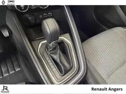 Photo 5 Renault Clio  1.6 E-Tech 145ch full hybrid Techno - 25