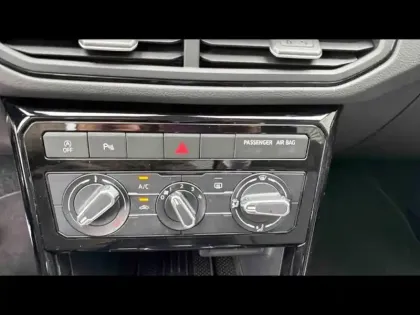 Photo 13 Volkswagen T-cross  1.0 TSI 116ch VW Edition