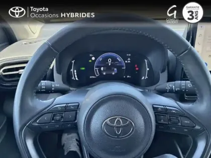 Photo 12 Toyota Yaris  116h Design 5p MC24