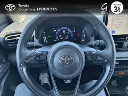 Photo 8 Toyota Yaris  116h Design 5p MC24