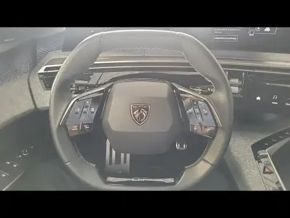 Photo 12 Peugeot 3008  Electrique 210ch Batterie 73 kWh GT