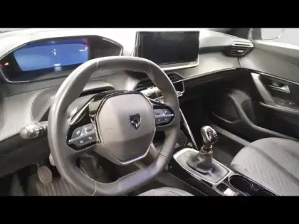 Photo 10 Peugeot 2008  1.2 PureTech 100ch S&S Allure