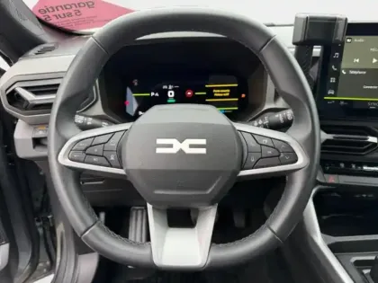Photo 14 Dacia Bigster  1.8 hybrid 155ch Journey