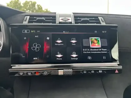 Photo 14 DS DS 7  1.6 Plug-in Hybrid 225ch Edition France