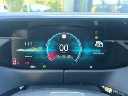 Photo 13 DS DS 8 N°8 Electrique 245ch 97,2kWh Long Range Pallas
