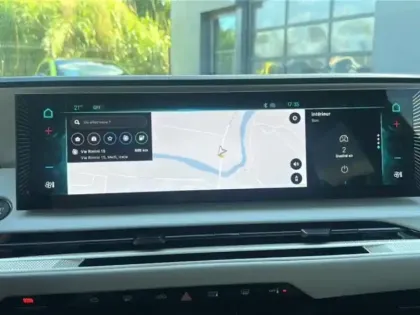 Photo 14 DS DS 8 N°8 Electrique 245ch 97,2kWh Long Range Pallas