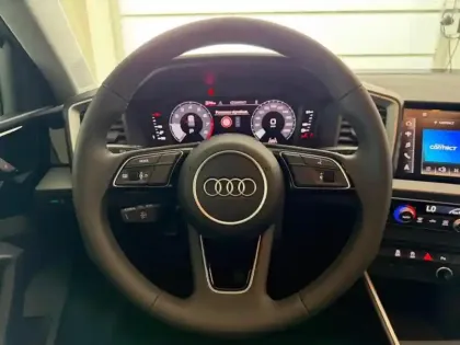 Photo 14 Audi A1  Sportback 25 TFSI 95ch Design S tronic 7