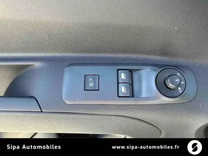 Photo 24 Opel Combo  CARGO M CHARGE UTILE MAJOREE DIESEL 100 CH MANUELLE