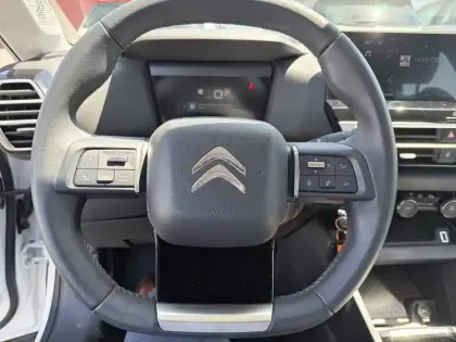 Photo 8 Citroën C4 e- 136 ch autonomie standard  Automatique
