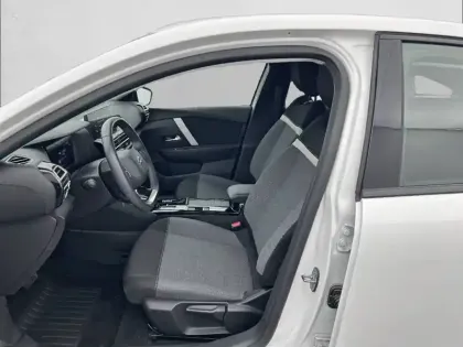 Photo 30 Citroën C4 e- 136 ch autonomie standard  Automatique