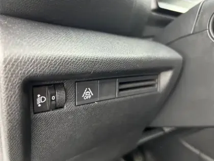 Photo 43 Citroën C4 e- 136 ch autonomie standard  Automatique