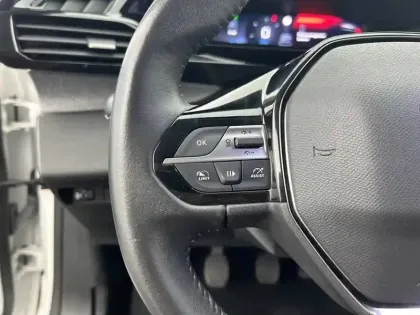 Photo 38 Peugeot 308  SW PureTech 130ch S&S BVM6