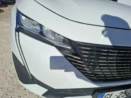 Photo 15 Peugeot 308  SW PureTech 130ch S&S BVM6