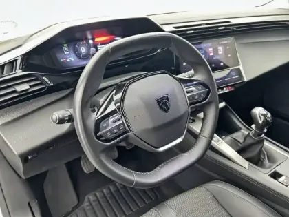 Photo 28 Peugeot 308  SW PureTech 130ch S&S BVM6