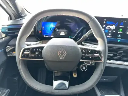 Photo 6 Renault Clio  E-Tech full hybrid 160 ch