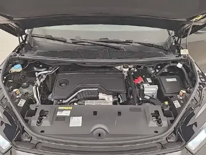 Photo 25 Peugeot 3008  Hybrid 136 e-DCS6