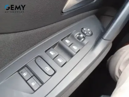 Photo 18 Peugeot 308  PHEV 180 e-EAT8
