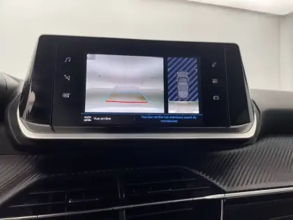 Photo 25 Peugeot 2008  PureTech 100 S&S BVM6