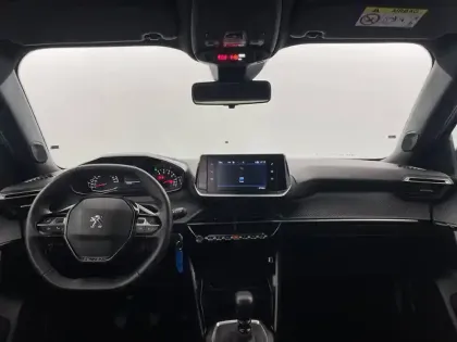 Photo 29 Peugeot 2008  PureTech 100 S&S BVM6