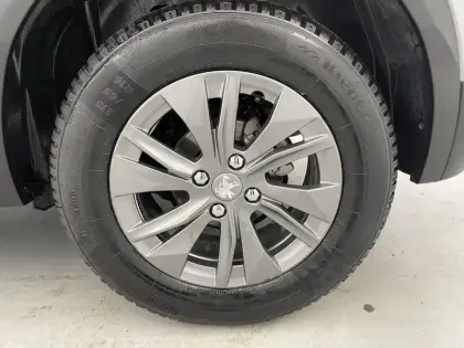 Photo 15 Peugeot 2008  PureTech 100 S&S BVM6