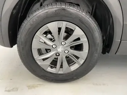 Photo 18 Peugeot 2008  PureTech 100 S&S BVM6