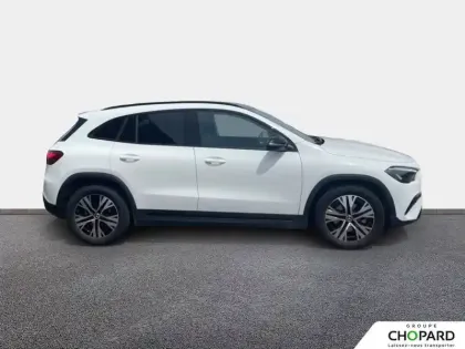 Photo 8 Mercedes GLA  200 d 8G-DCT