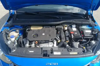 Photo 15 Peugeot 208  BlueHDi 100 S&S BVM6