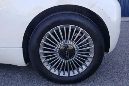 Photo 12 Fiat 500  e 95 ch