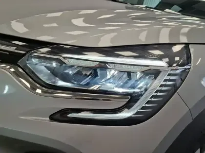 Photo 35 Renault Captur  TCe 140 - 21