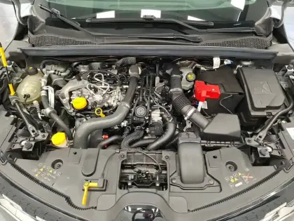 Photo 12 Renault Captur  TCe 140 - 21