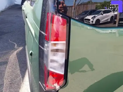 Photo 18 Ford Tourneo  Courier Electrique 136 ch Batterie 54 kWh