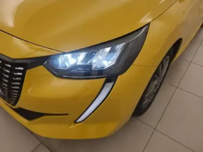 Photo 45 Peugeot 208  PureTech 75 S&S BVM5