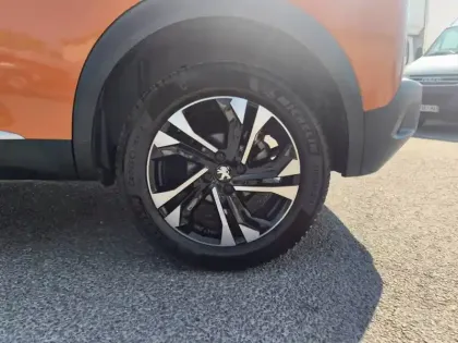 Photo 20 Peugeot 2008  PureTech 130 S&S BVM6