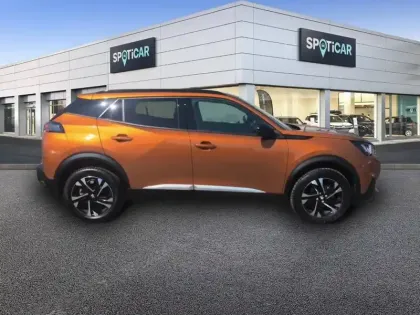 Photo 13 Peugeot 2008  PureTech 130 S&S BVM6