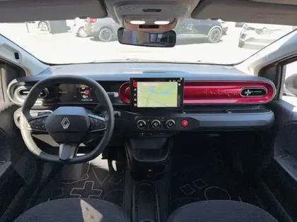 Photo 15 Renault Twingo  E-Tech Electrique 80 ch autonomie urbaine