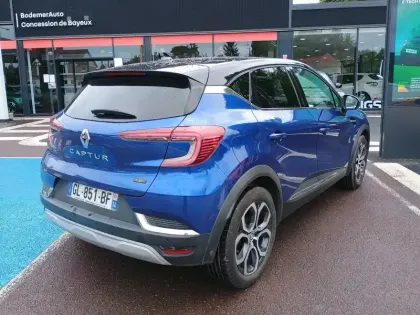 Photo 5 Renault Captur  E-Tech full hybrid 145