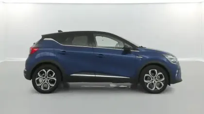 Photo 15 Renault Captur  E-Tech full hybrid 145