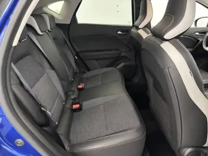 Photo 25 Renault Captur  E-Tech full hybrid 145