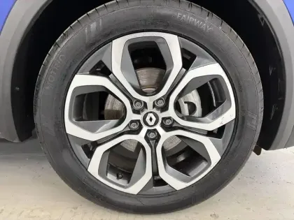Photo 30 Renault Captur  E-Tech full hybrid 145