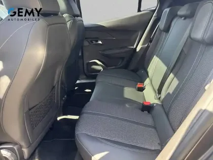 Photo 9 Peugeot 2008  PureTech 130 S&S BVM6