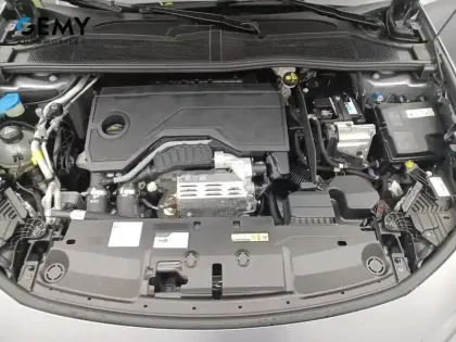 Photo 11 Peugeot 308  Hybrid 145 e-DCS6