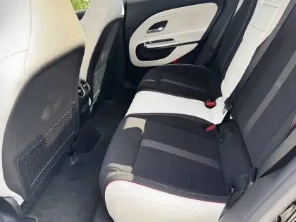 Photo 13 Mercedes CLA  250+ avec technologie EQ