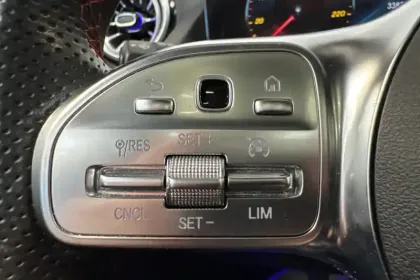 Photo 14 Mercedes GLA  200 7G-DCT