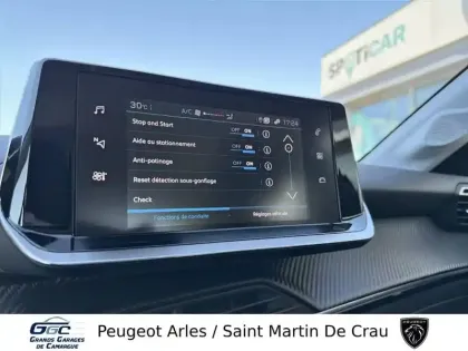 Photo 21 Peugeot 208  PureTech 75 S&S BVM5