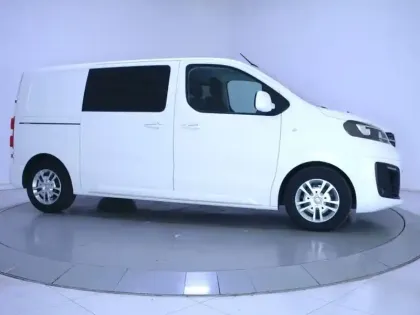 Photo 8 Opel Vivaro  CA FIXE L2 2.0 DIESEL 120 CH BVA8