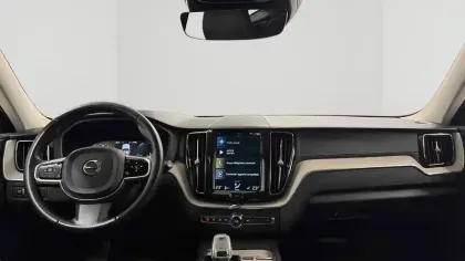 Photo 19 Volvo Xc60  T8 Twin Engine 303 ch + 87 ch Geartronic 8