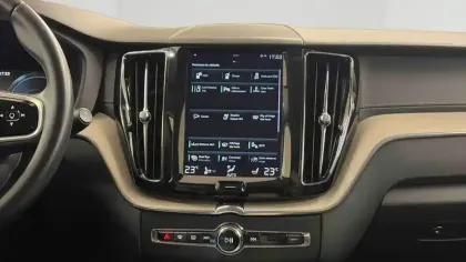 Photo 15 Volvo Xc60  T8 Twin Engine 303 ch + 87 ch Geartronic 8