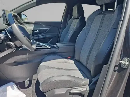 Photo 10 Peugeot 3008  Hybrid 136 e-DCS6