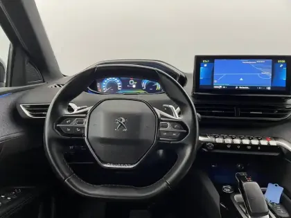 Photo 21 Peugeot 3008  Hybrid4 300 e-EAT8